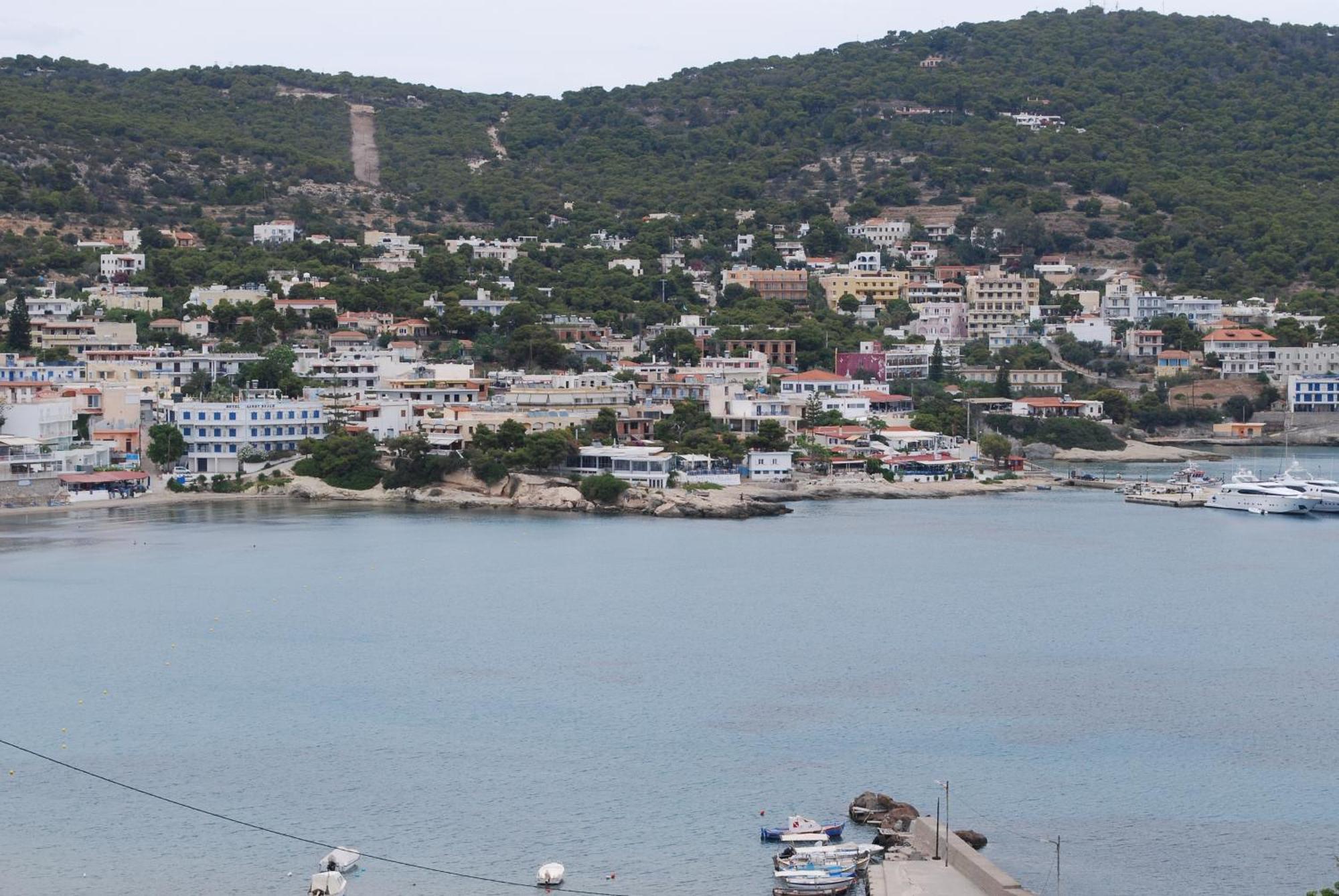 Sunset Rooms Agia Marina  Exterior photo