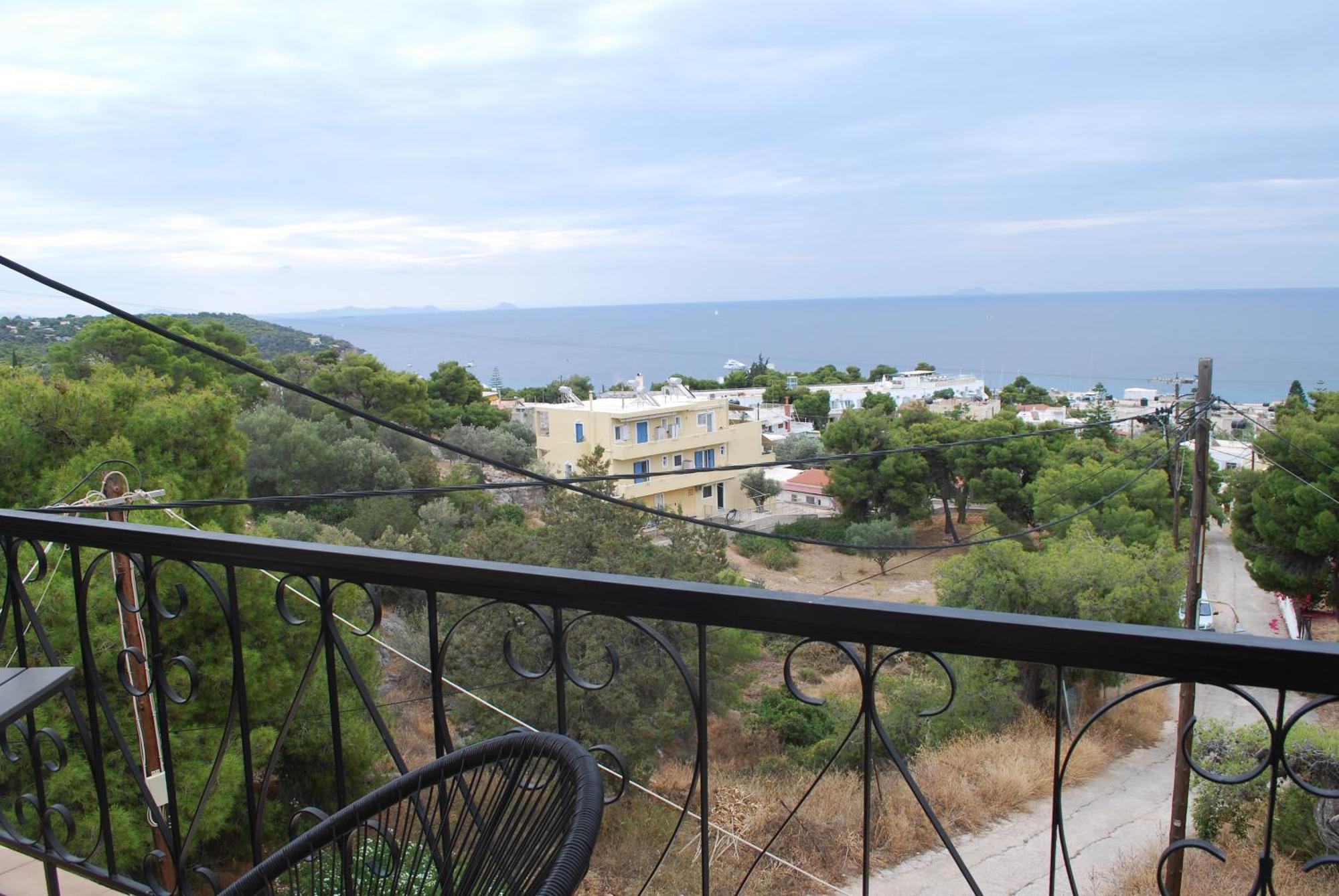 Sunset Rooms Agia Marina  Exterior photo